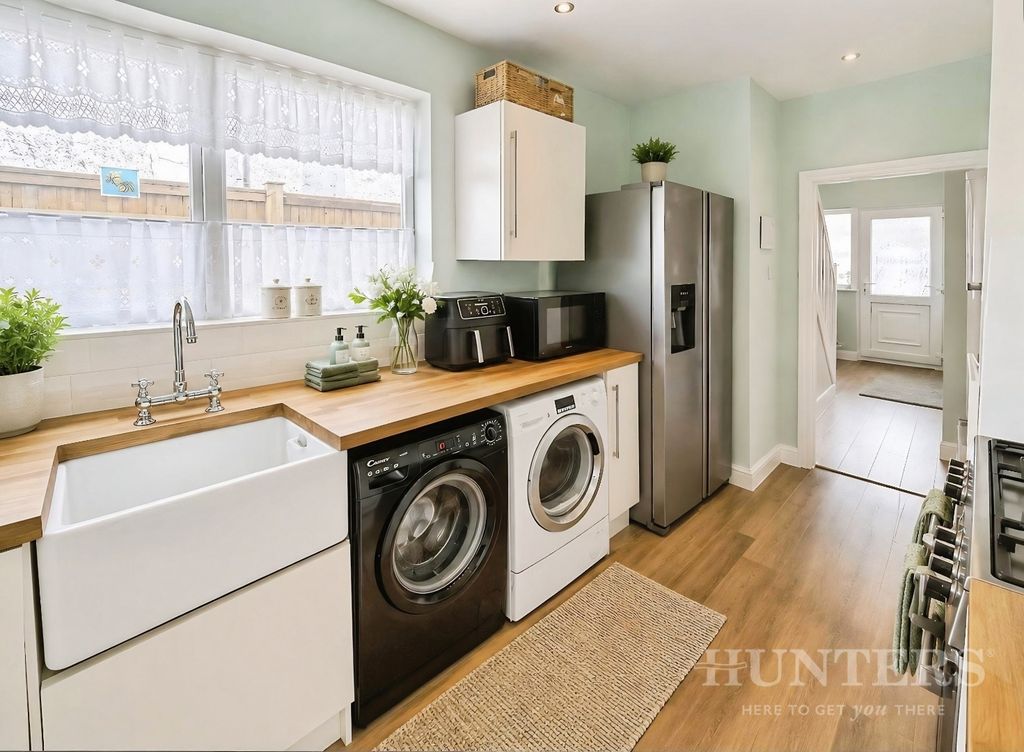 Additional image 5 of 5 bed detached house for saleWest Street, Carshalton SM5