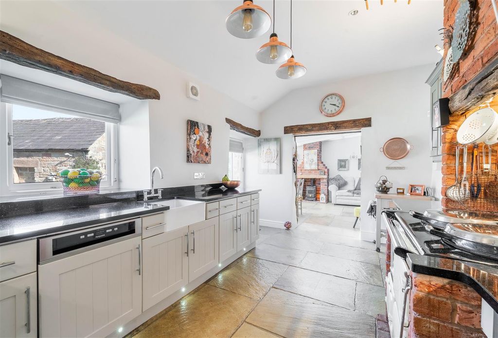 Additional image 9 of 4 bed property for saleHawthorne Barns, Walton Back Lane, Somersall, Chesterfield S42