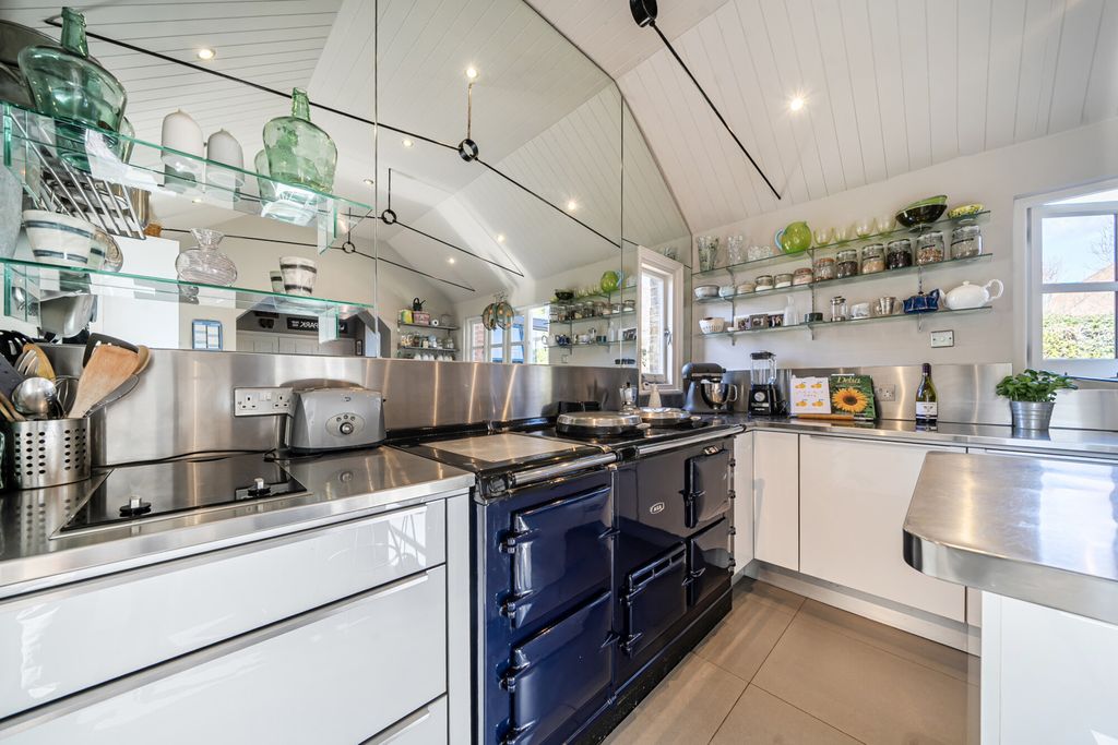 Additional image 5 of 5 bed semi-detached house for saleMorley Road, Chislehurst BR7