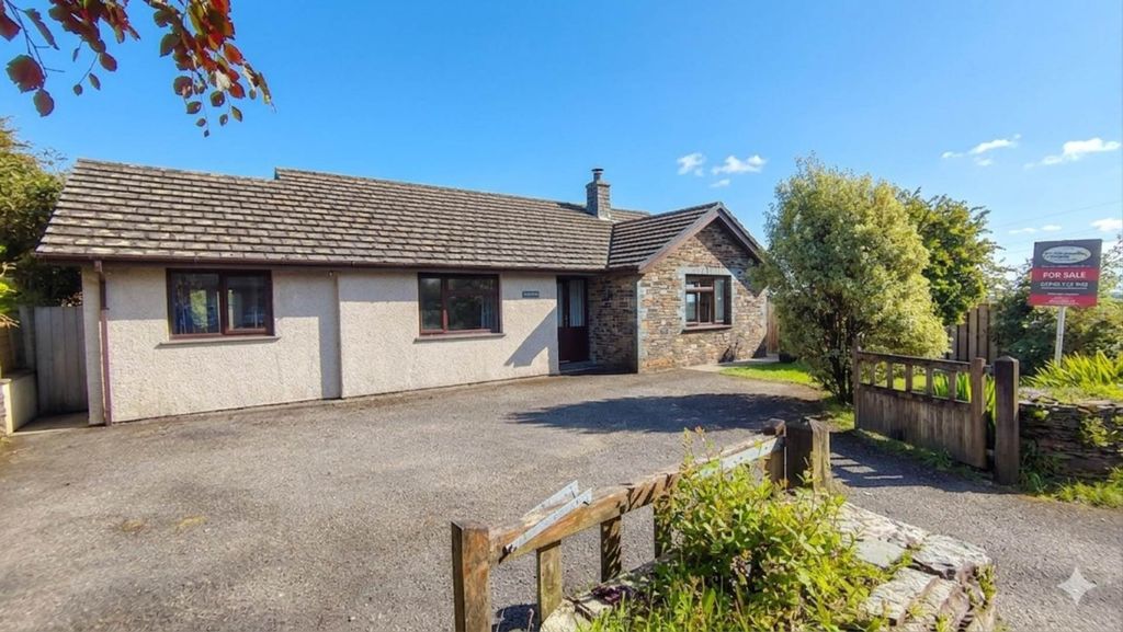 2 bed bungalow for saleSportsmans, Camelford PL32