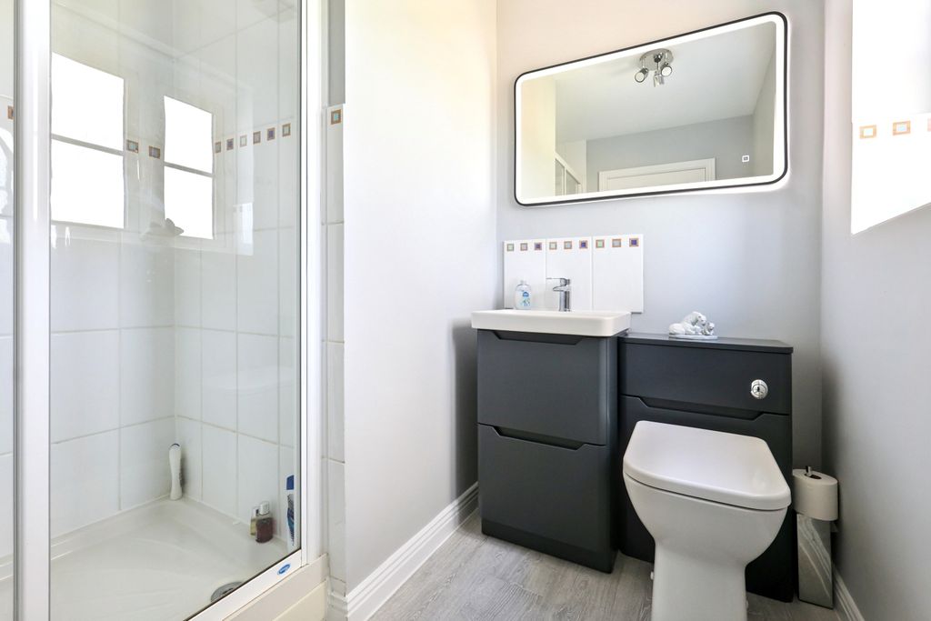 Additional image 21 of 4 bed detached house for sale4 Hatwell Row, Carterton OX18