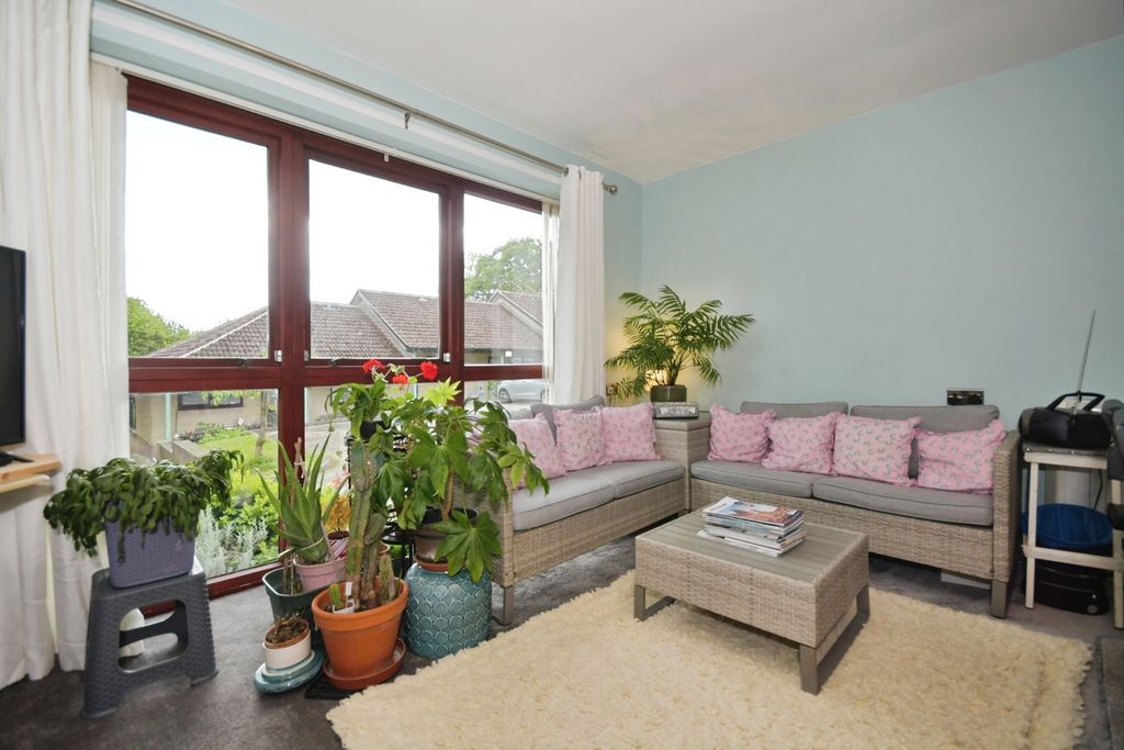 Additional image 6 of 2 bed flat for saleHigh Street, Old Whittington, Chesterfield, Derbyshire S41