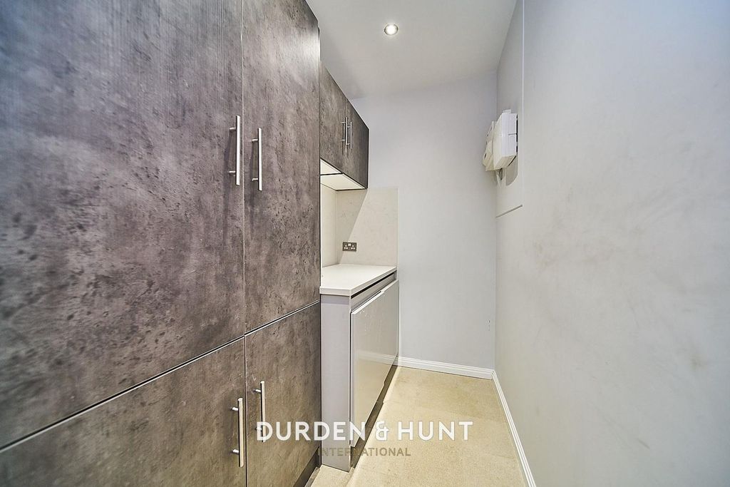 Additional image 12 of 2 bed flat for saleEden Avenue, Chigwell IG7