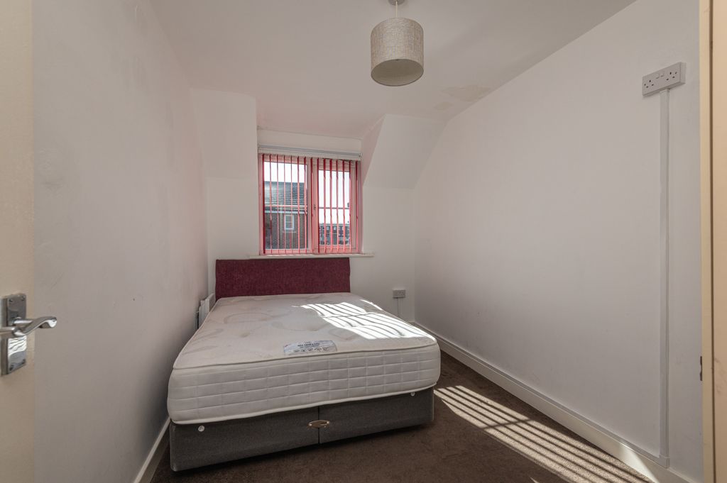 Additional image 10 of 2 bed flat for saleCastle Grove, Pontefract WF8