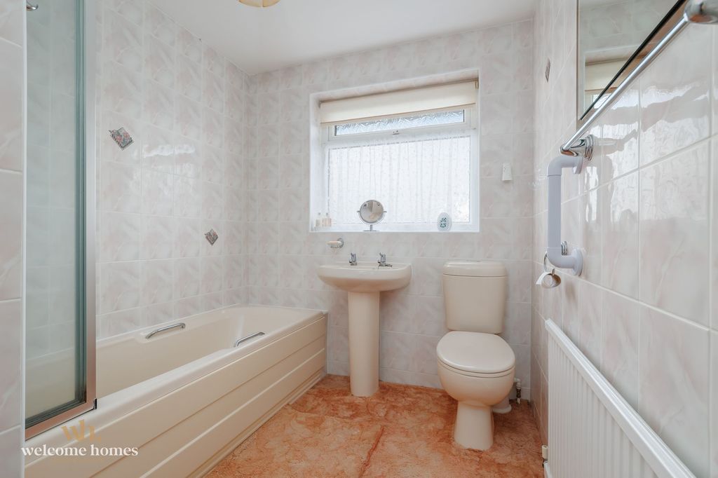 Additional image 13 of 2 bed detached bungalow for saleHillside Drive, Christchurch BH23