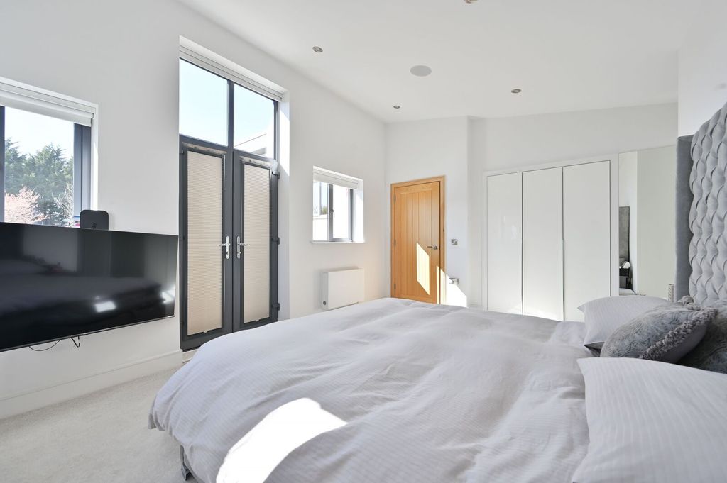 Additional image 34 of 5 bed detached house for saleThe Harlequins, Sandy Lane, Bushey WD23