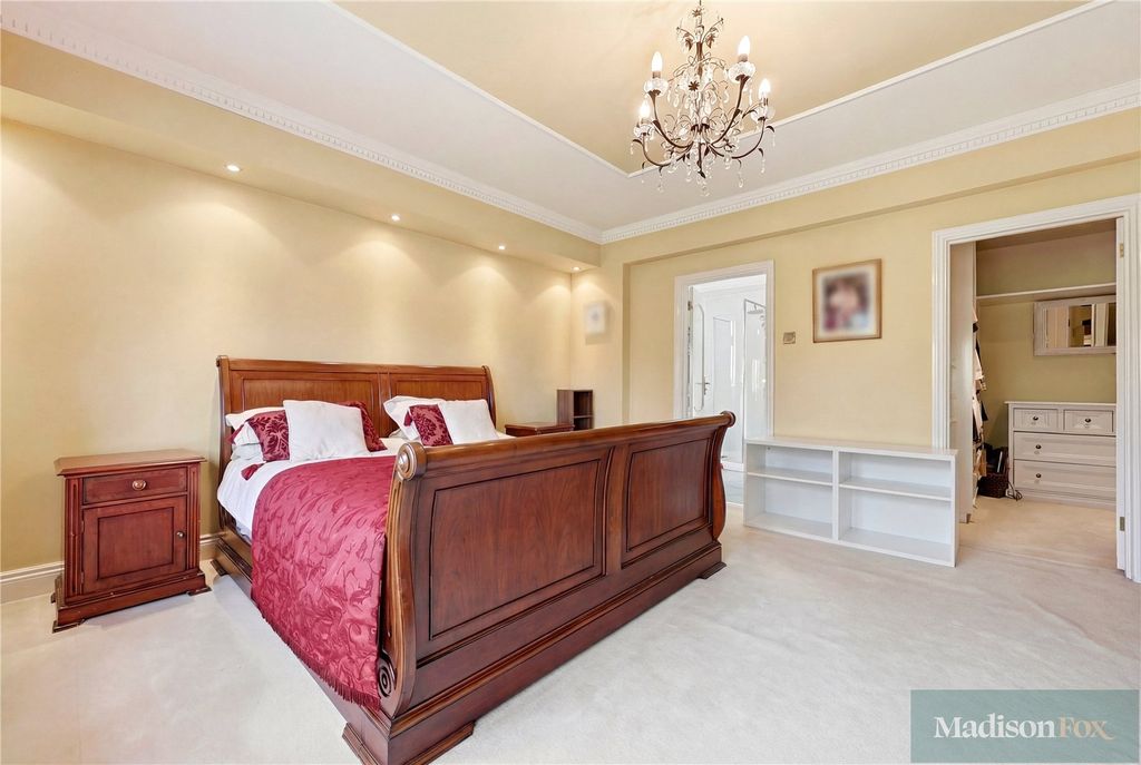 Additional image 24 of 6 bed detached house for saleTomswood Road, Chigwell IG7