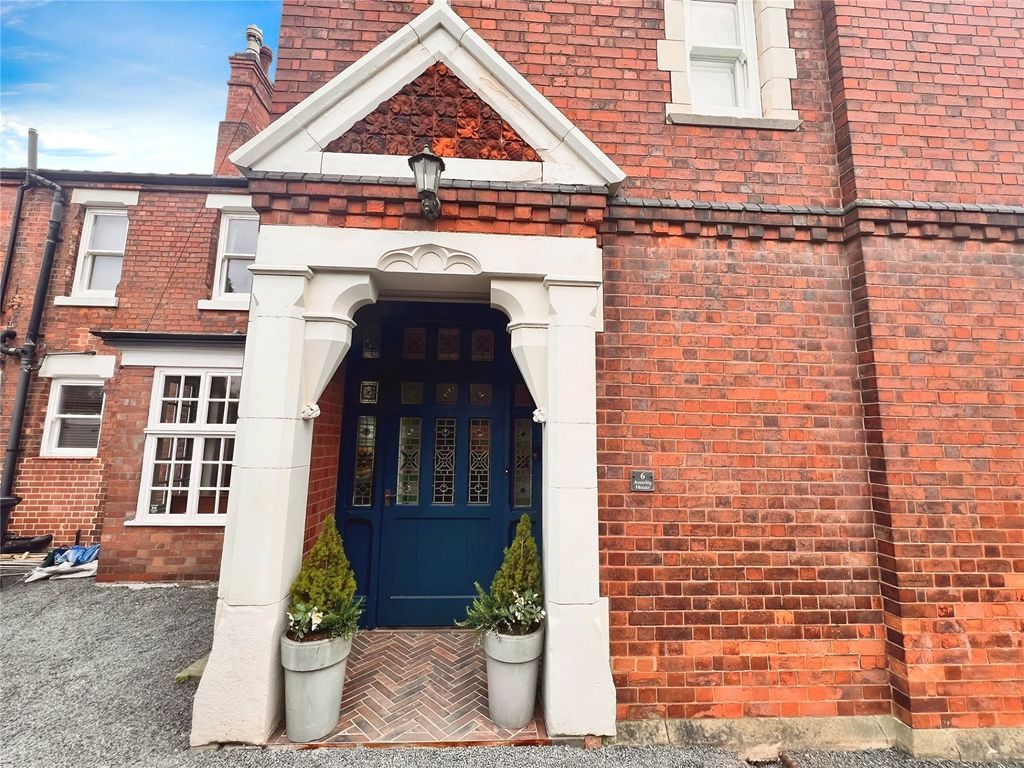 Additional image 27 of 7 bed semi-detached house for saleAlexandra Road, Burton-On-Trent, Staffordshire DE15