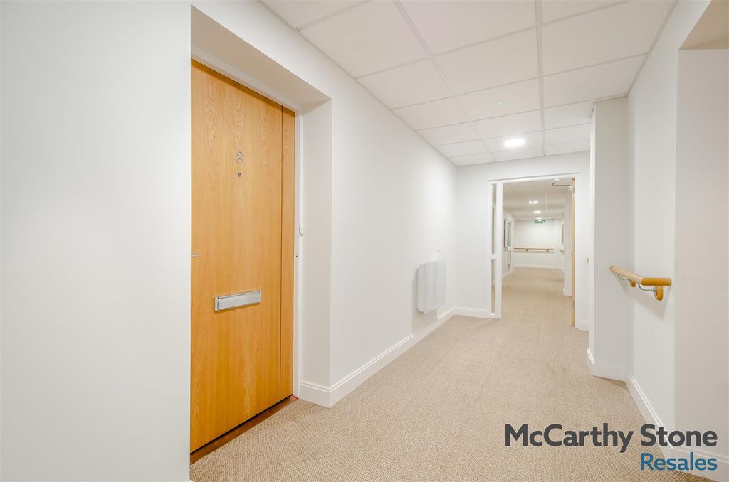 Additional image 15 of 1 bed flat for saleTrinity Road, Chipping Norton, Oxfordshire OX7