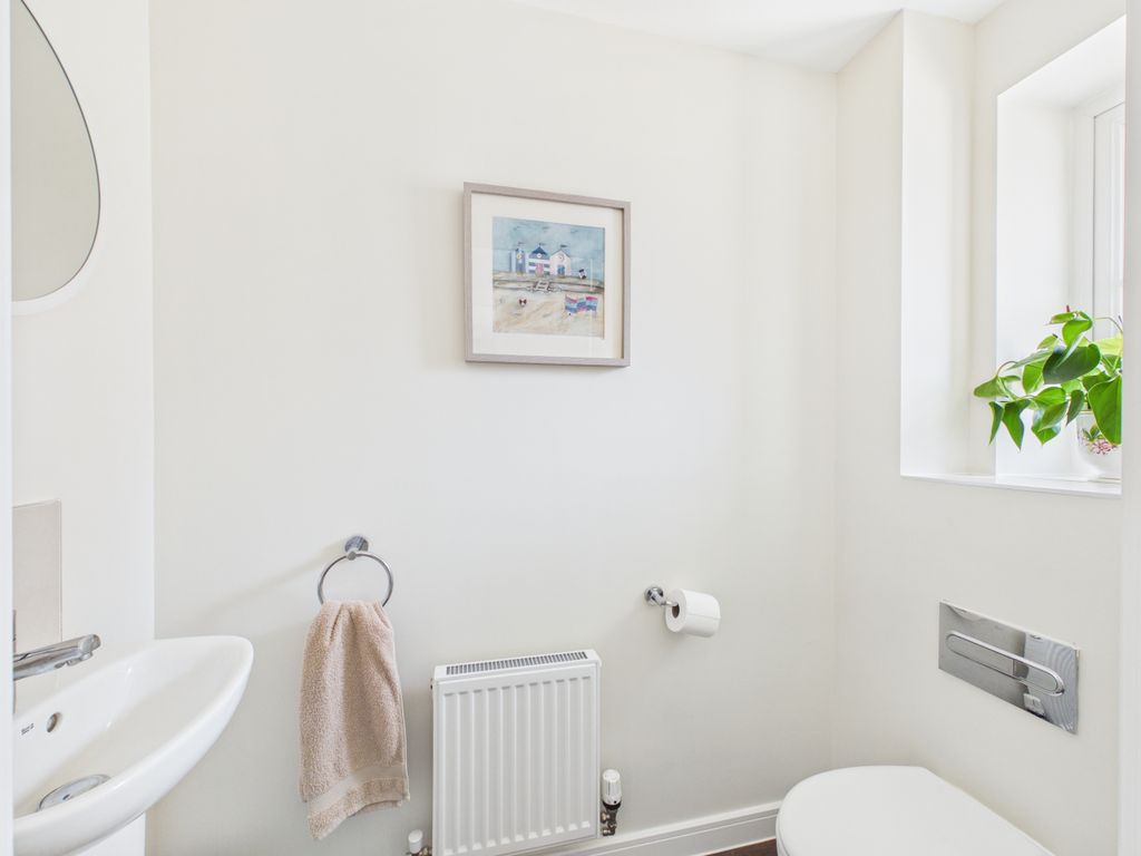 Additional image 8 of 3 bed detached house for saleMoor Close, Chinnor, Oxfordshire OX39