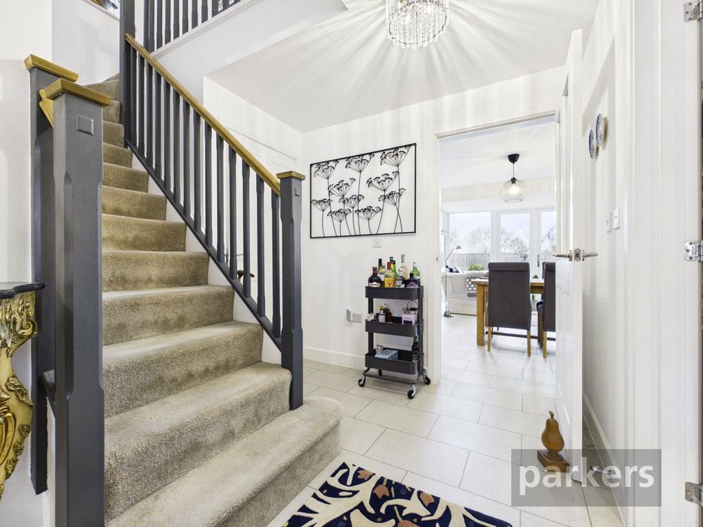 4 bed detached house for saleBlush Crescent, Carterton, Oxfordshire OX18 photo 4