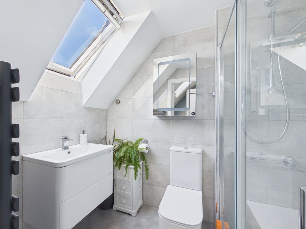 Additional image 14 of 3 bed town house for saleRed Kite Road, Chinnor, Oxfordshire OX39