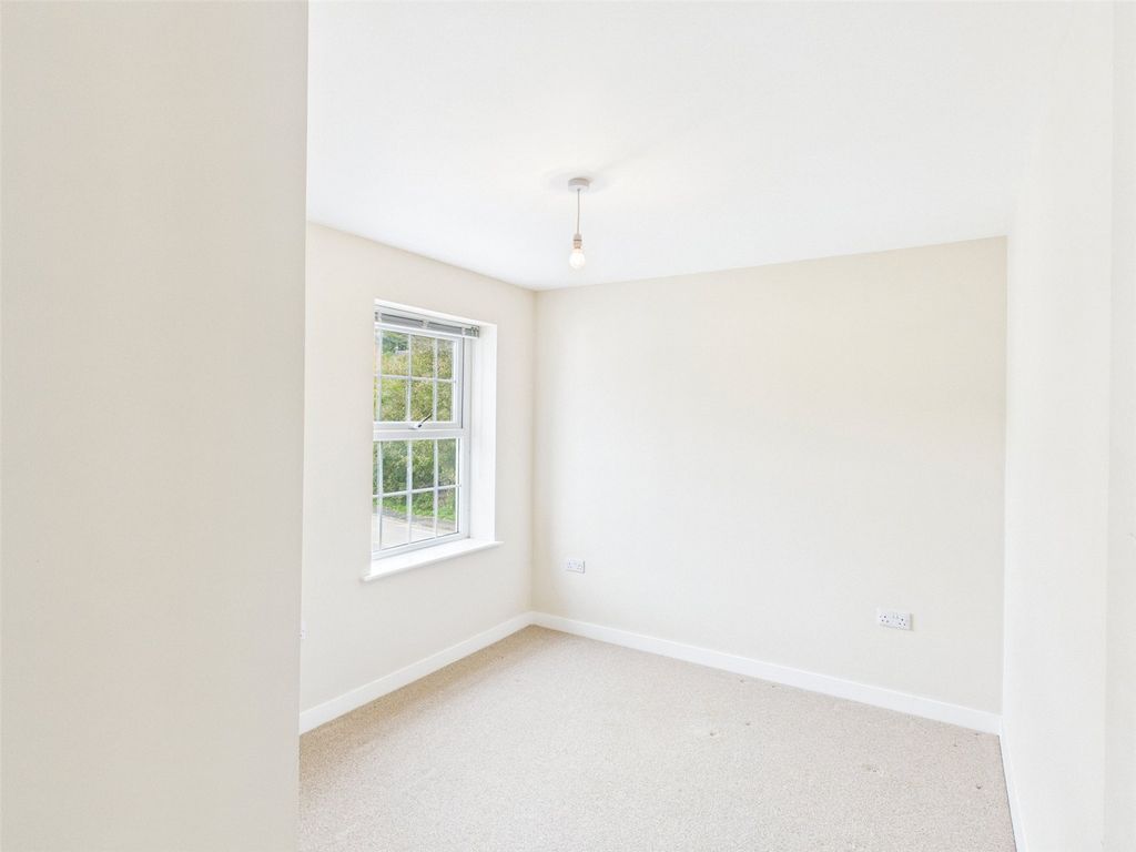 Additional image 12 of 2 bed flat for saleGonvena Hill, Wadebridge, Cornwall PL27