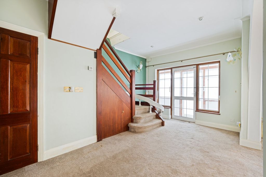 Additional image 26 of 6 bed semi-detached house for saleSalisbury Road, Carshalton SM5