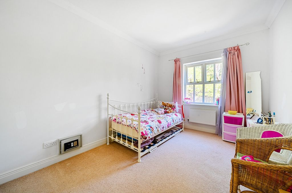 Additional image 13 of 5 bed detached house for saleCrawley Drive, Camberley, Surrey GU15