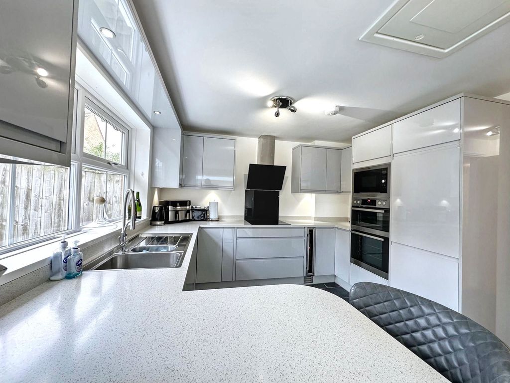Additional image 9 of 5 bed detached house for saleBewicke View, Birtley, Chester Le Street DH3
