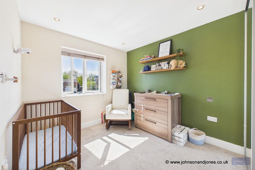 Additional image 10 of 2 bed flat for saleCoronation House, Chertsey KT16