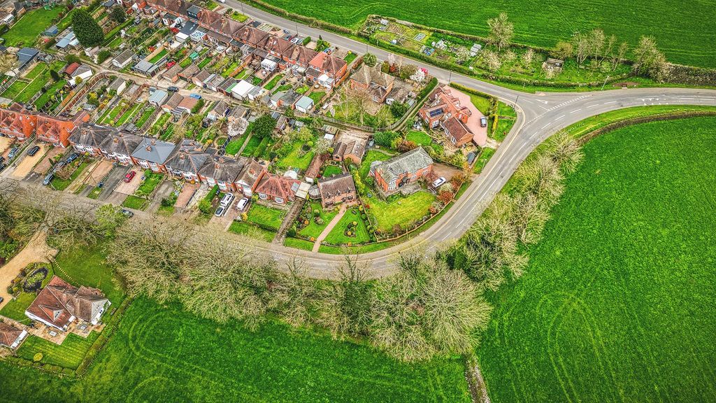 Additional image 26 of 4 bed detached house for saleKnowles Hill, Rolleston-On-Dove, Burton-On-Trent DE13