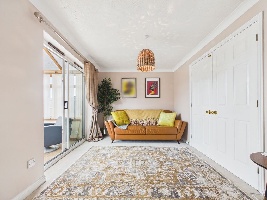 Additional image 11 of 4 bed detached house for salePasture Way, Castleford, West Yorkshire WF10