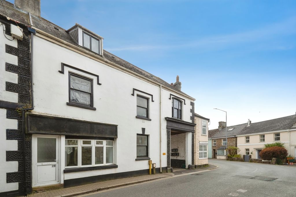 Additional image 13 of 1 bed flat for saleFore Street, Callington, Cornwall PL17