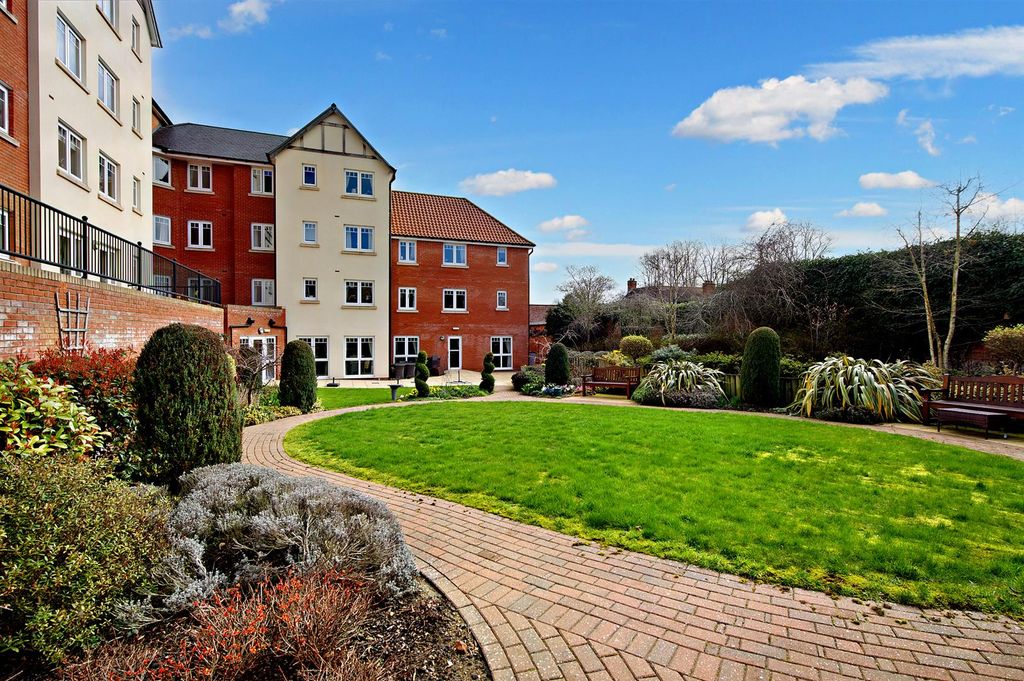 Additional image 12 of 2 bed flat for saleCross Penny Court, Cotton Lane, Bury St. Edmunds IP33