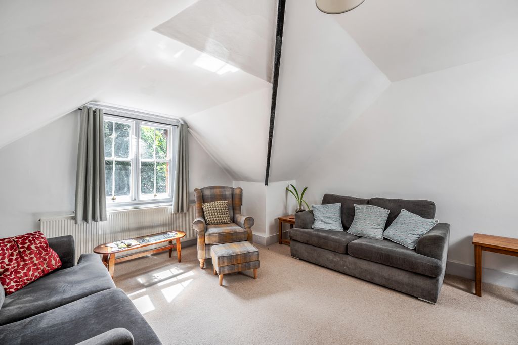 Additional image 15 of 2 bed flat for saleHarestone Hill, Caterham CR3