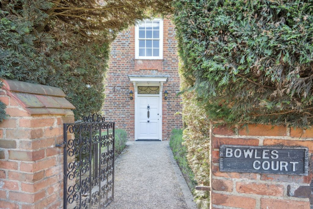 Additional image 33 of 7 bed country house for saleThree Households, Chalfont St. Giles, Buckinghamshire HP8