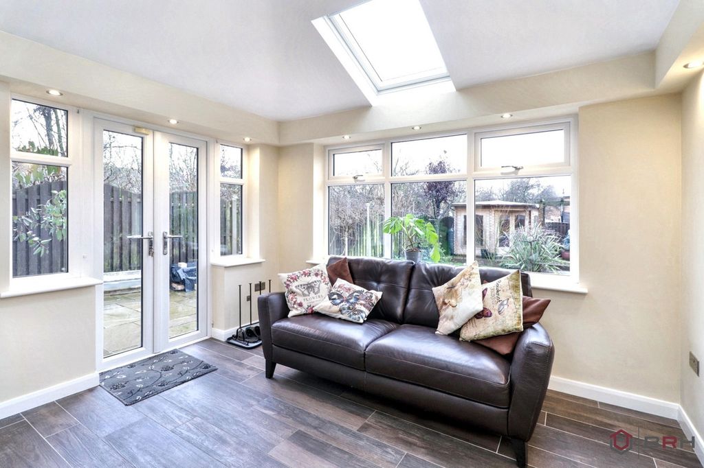 Additional image 25 of 5 bed detached house for salePasture Way, Castleford WF10