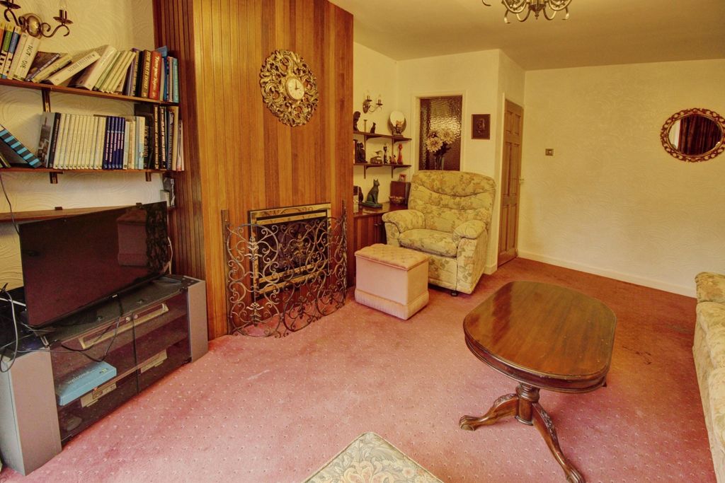 Additional image 2 of 3 bed bungalow for saleKnoll Close, Burntwood WS7