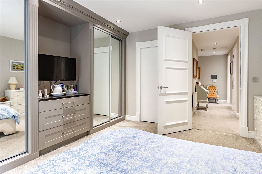 Additional image 10 of 2 bed flat for saleStratton Place, Stratton, Cirencester, Gloucestershire GL7