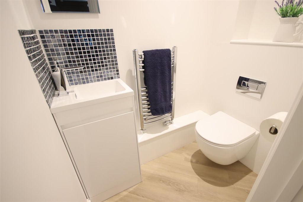 Additional image 13 of 4 bed detached house for saleExeter Close, Chippenham SN14