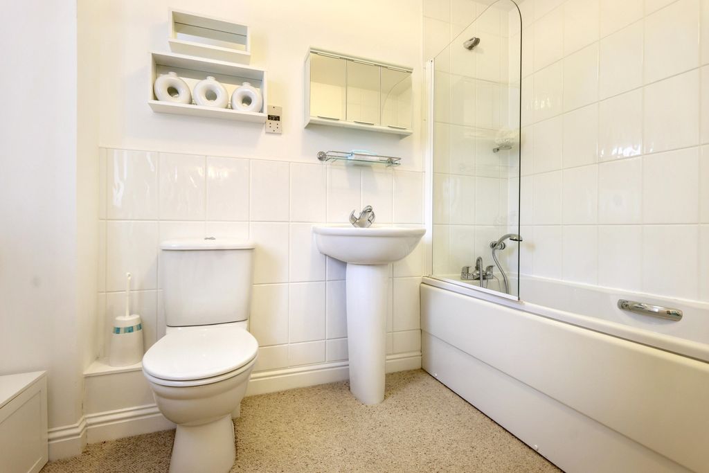 Additional image 12 of 4 bed semi-detached house for sale12 Cherry Tree Way, Carterton OX18