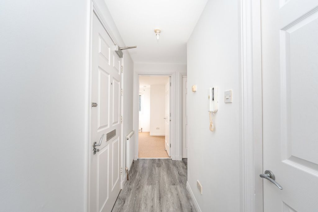 Additional image 4 of 2 bed flat for saleMill Street, Kirkcaldy KY1