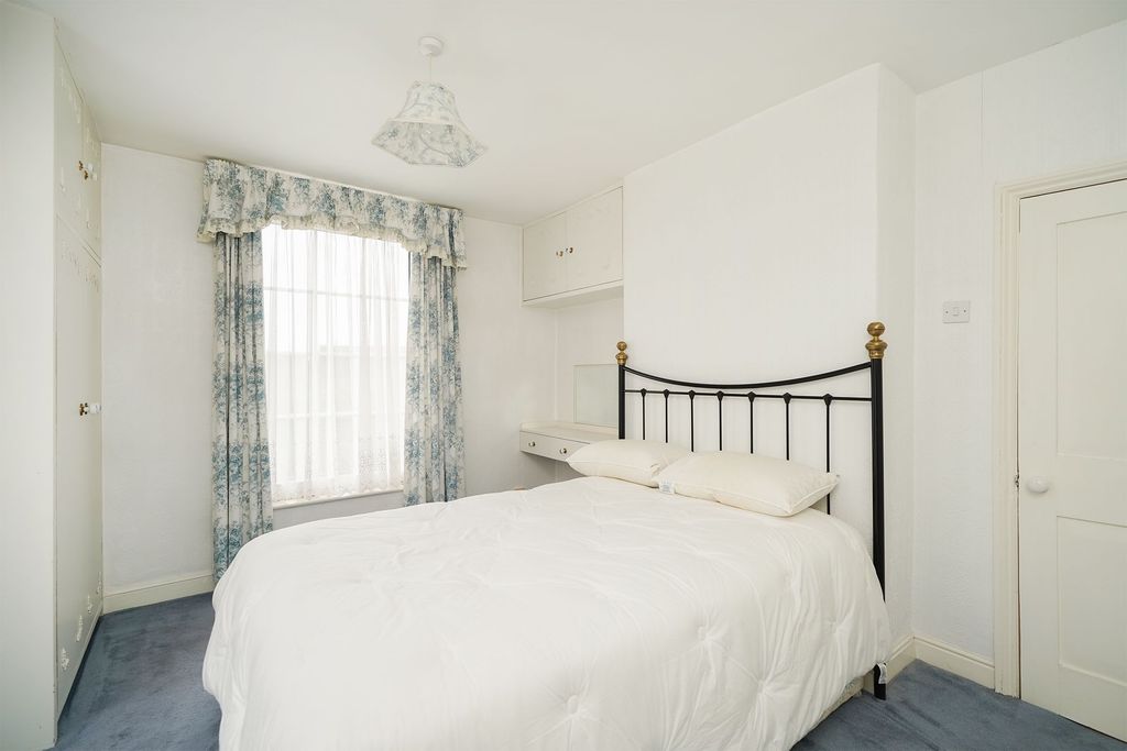 Additional image 20 of 5 bed detached house for saleStorrs Road, Chesterfield S40