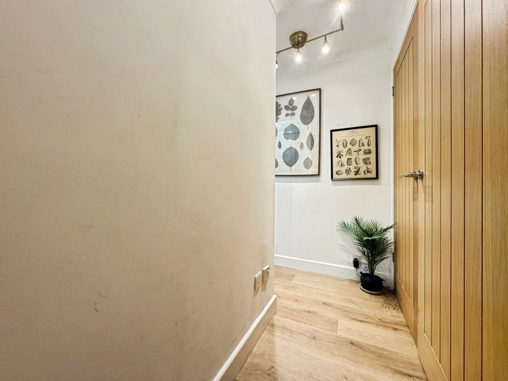 Additional image 11 of 1 bed flat for salePlymouth Road, Liskeard, Cornwall PL14