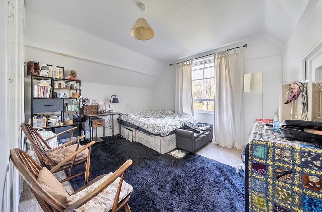 Additional image 5 of 2 bed flat for saleLower Camden, Chislehurst, Kent BR7