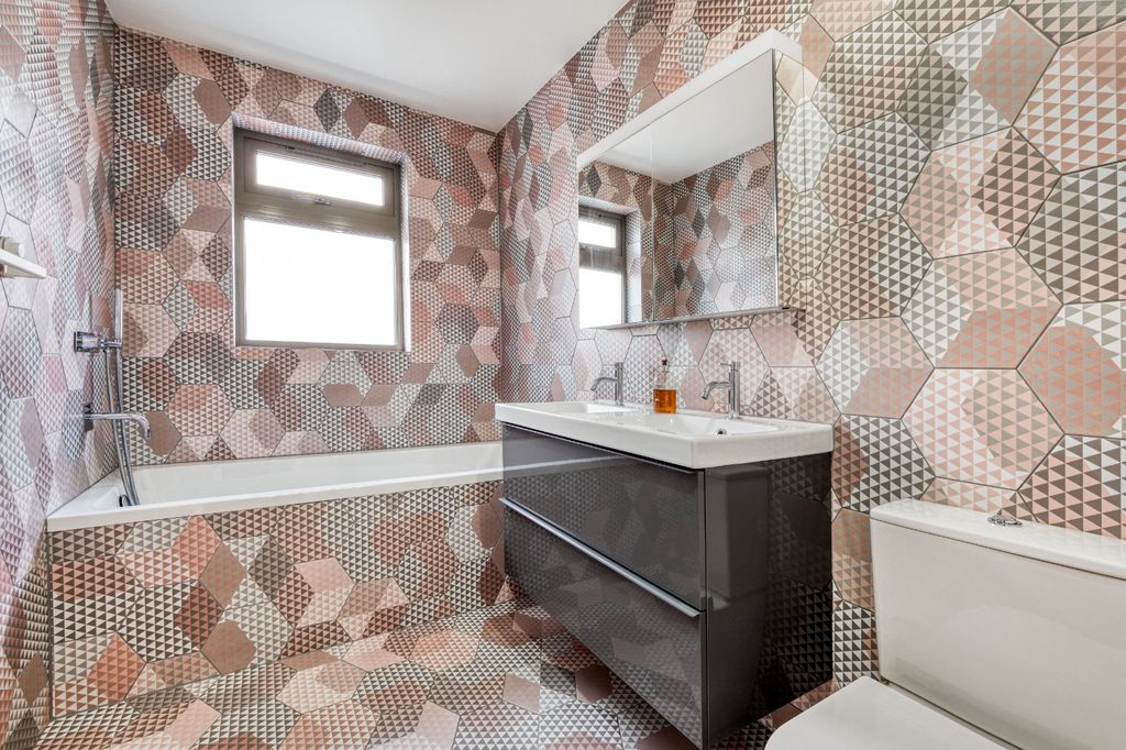 Additional image 16 of 4 bed semi-detached house for saleRuskin Road, Carshalton SM5