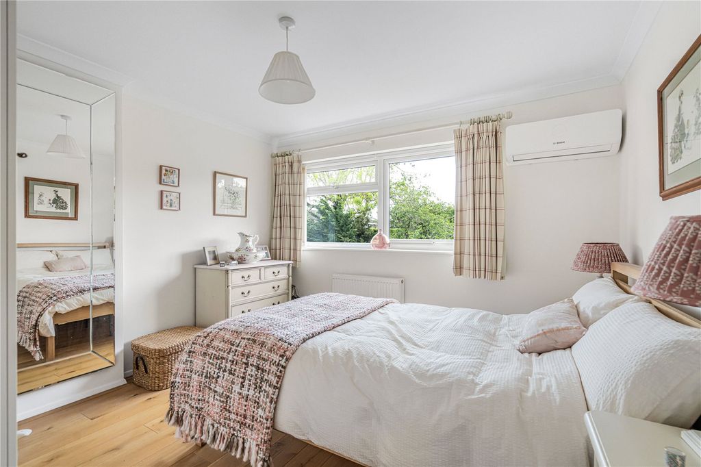 Additional image 14 of 3 bed semi-detached house for saleHillwerke, Chinnor, Oxfordshire OX39