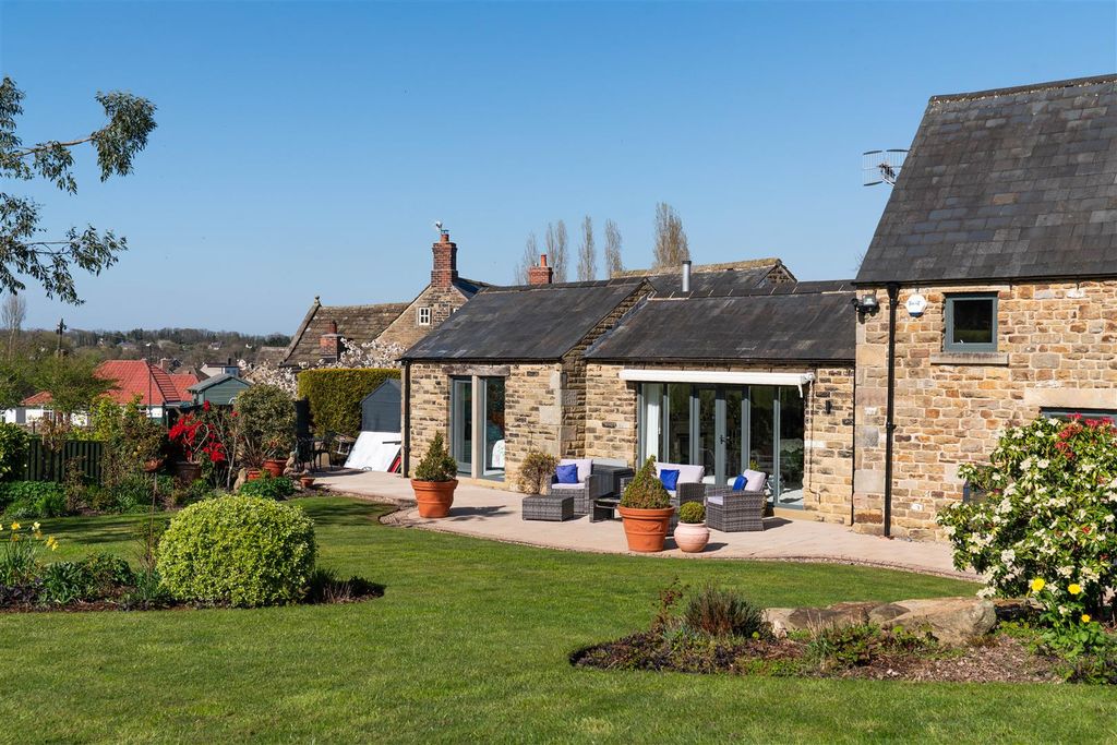 Additional image 58 of 4 bed property for saleHawthorne Barns, Walton Back Lane, Somersall, Chesterfield S42
