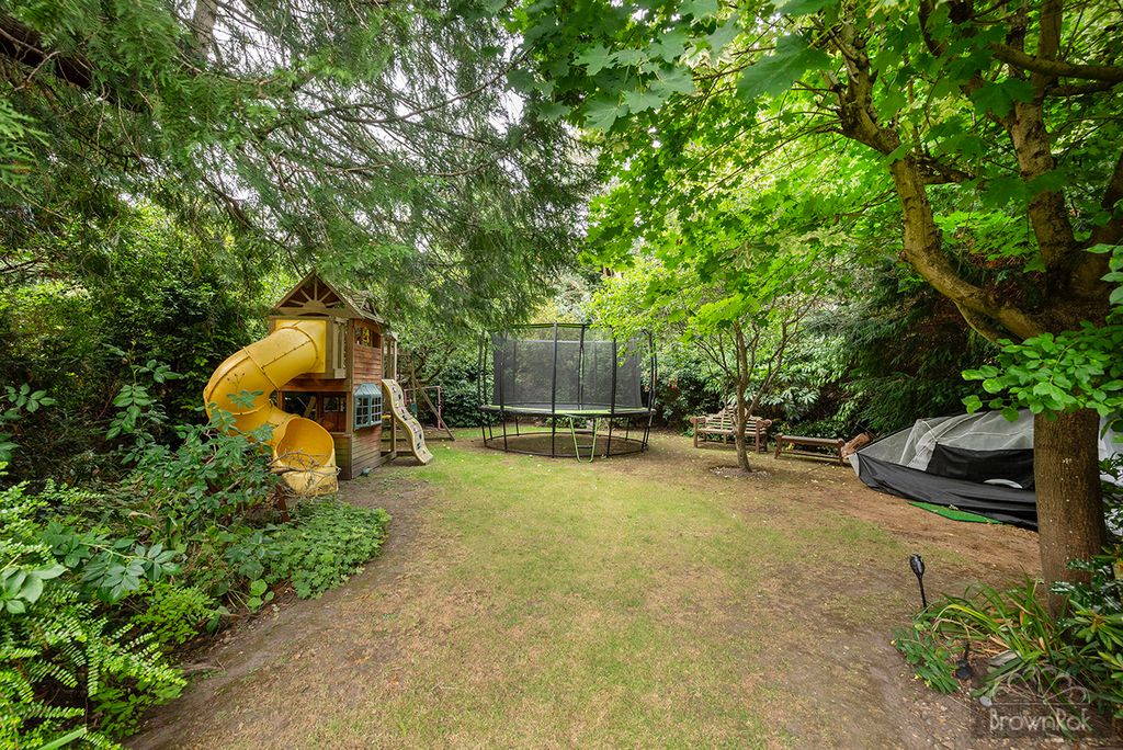 Additional image 21 of 5 bed detached house for saleHeathfield Road, Bushey, Hertfordshire WD23