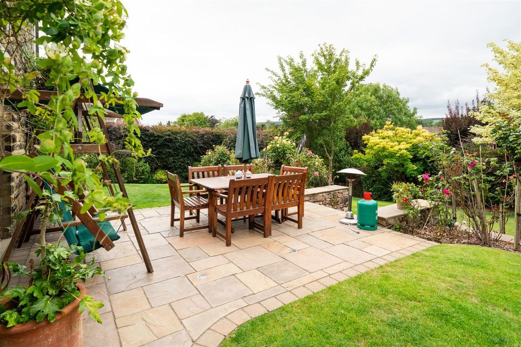 Additional image 50 of 5 bed detached house for saleBurbank House, Westbrook Close, Brookside, Chesterfield S40