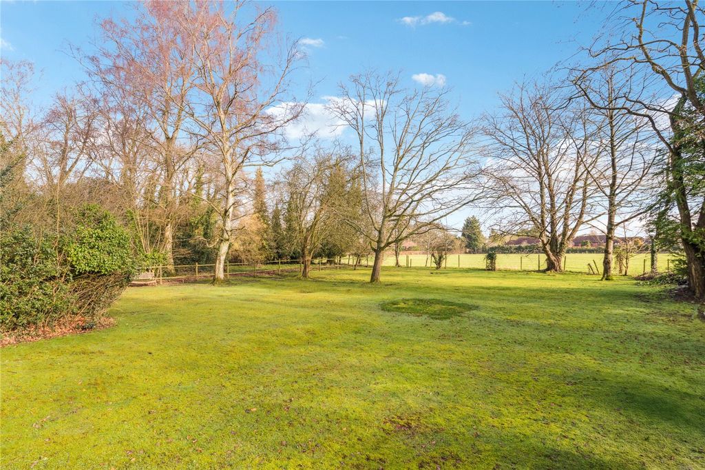 Additional image 4 of 2 bed flat for saleLycrome Road, Chesham, Buckinghamshire HP5