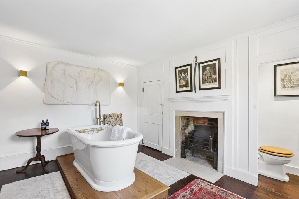 Additional image 16 of 5 bed link detached house for saleWindsor Street, Chertsey, Surrey KT16