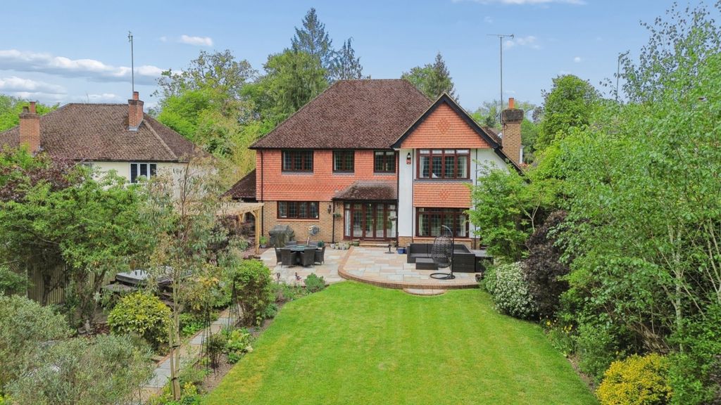 Additional image 2 of 5 bed detached house for saleBurtons Lane, Chalfont St. Giles, Buckinghamshire HP8