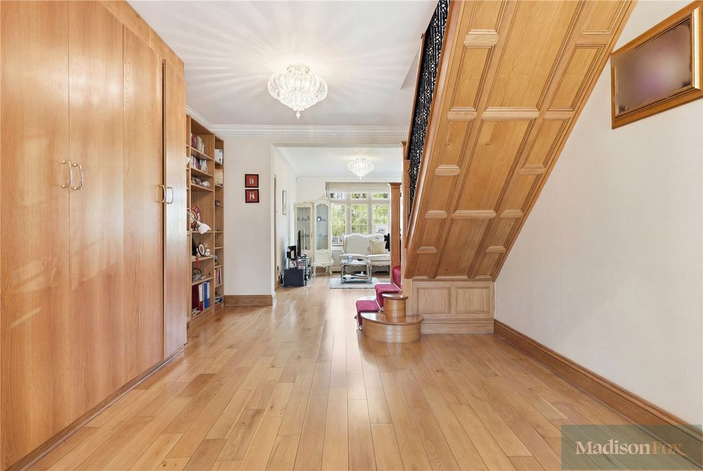 Additional image 19 of 6 bed detached house for saleTomswood Road, Chigwell IG7
