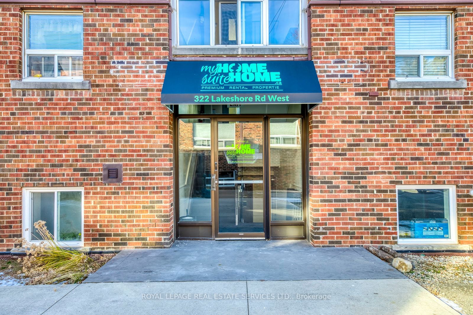 322 Lakeshore Road W, Mississauga, ON, L5H 1G8