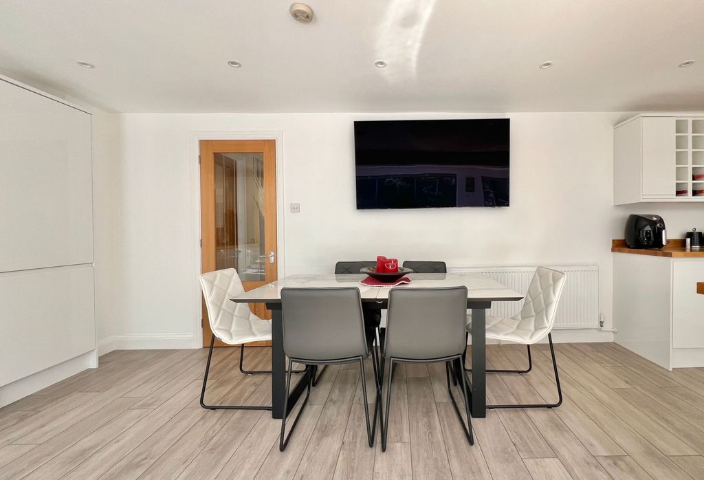 Additional image 11 of 4 bed property for saleFagus Close, Chatham ME5