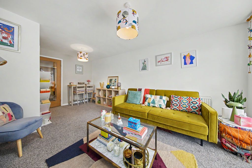 Additional image 5 of 2 bed flat for saleGlenthorne Close, Brampton, Chesterfield S40