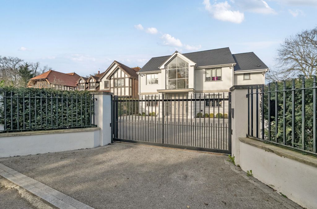 Additional image 41 of 5 bed detached house for saleLeesons Hill, Chislehurst BR7