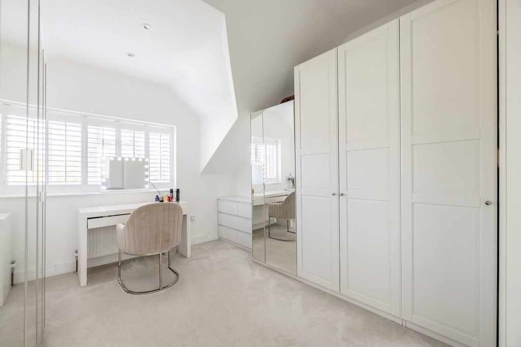 Additional image 13 of 4 bed detached house for saleSycamore Road, Chalfont St Giles HP8